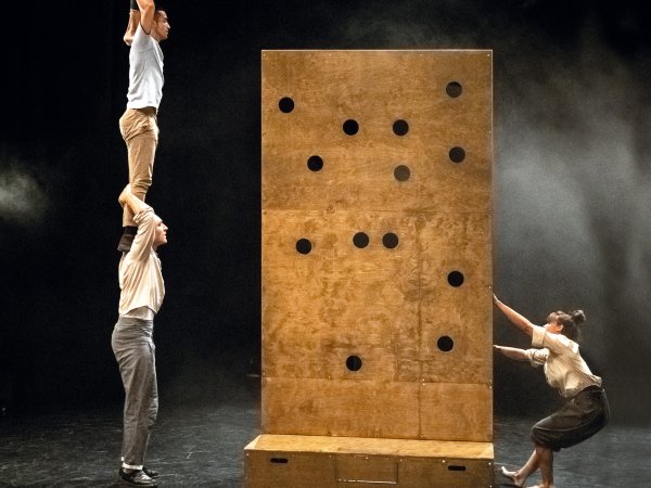 Compania de circo "EIA" - NUYE (foto: Filippo Menichetti)