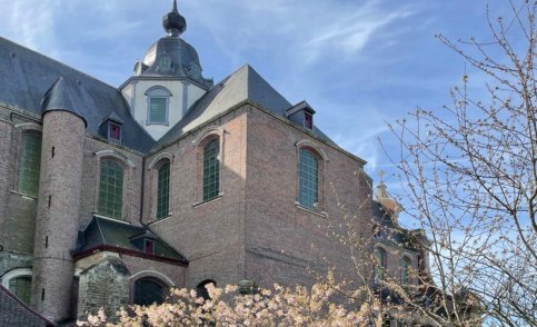 Latijnse Kring: Abtsdagboeken over de bouw van een kerk - Jaak Peersman 