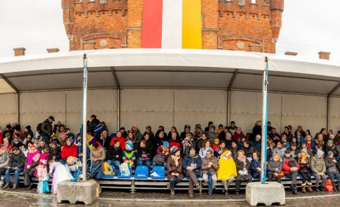 Tribunes Statieplein - foto © Stad Aalst