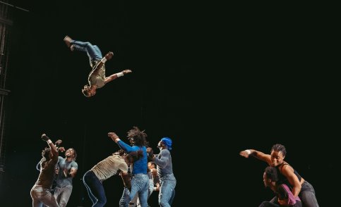 Circus Baobab - Yé! (Water!) (foto: Metlili)